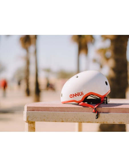 Opinión de ennui elite helmet white-red shiny (include removable peak)